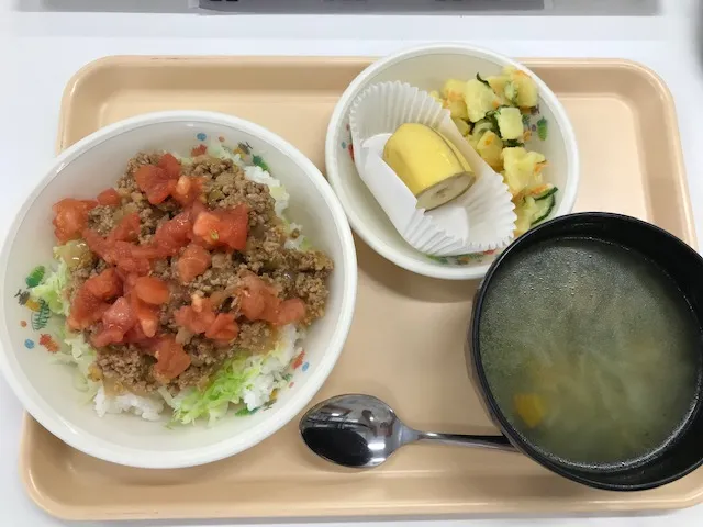 給食の内容